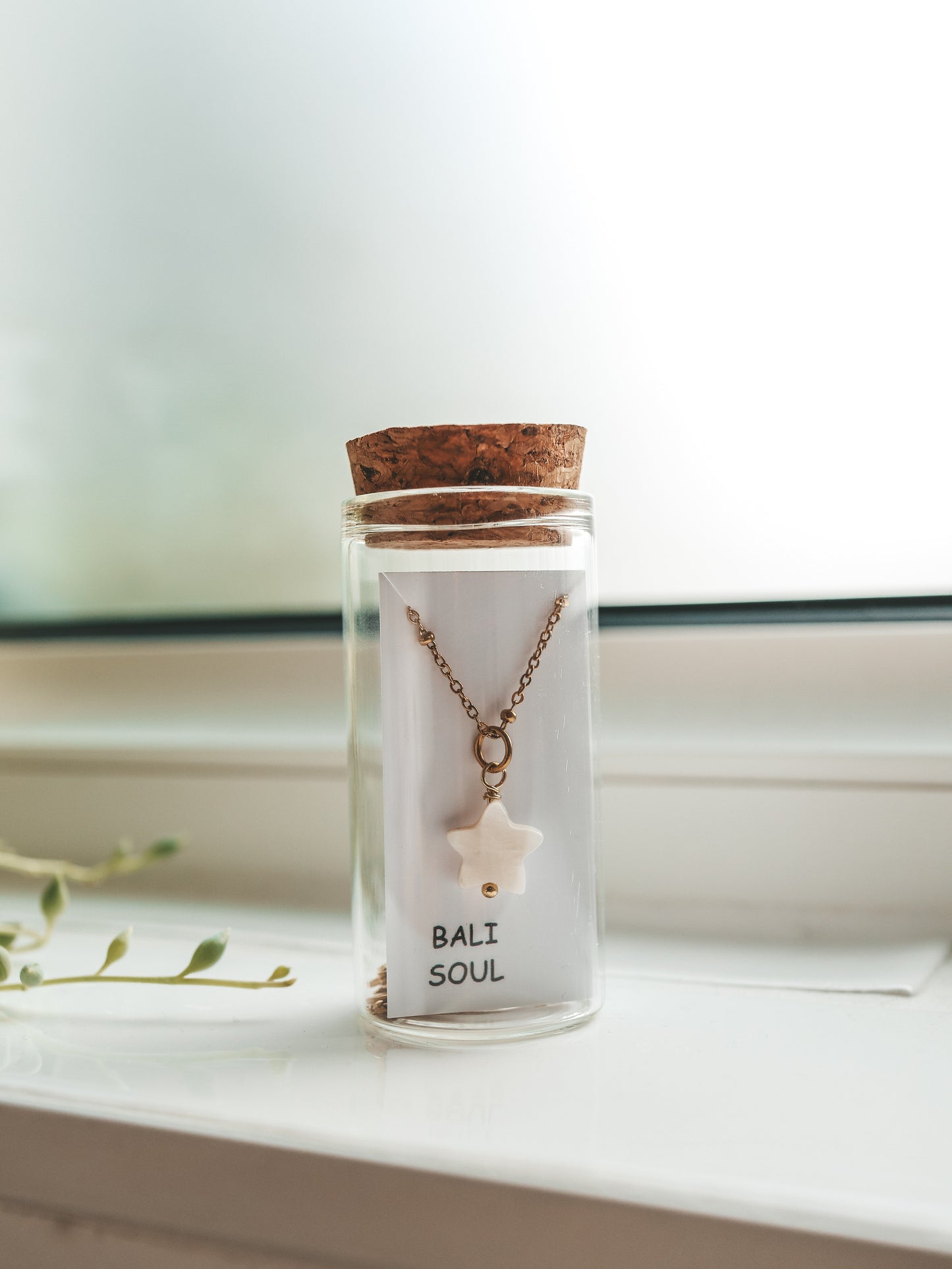 Bintang Mother of Pearl Necklace