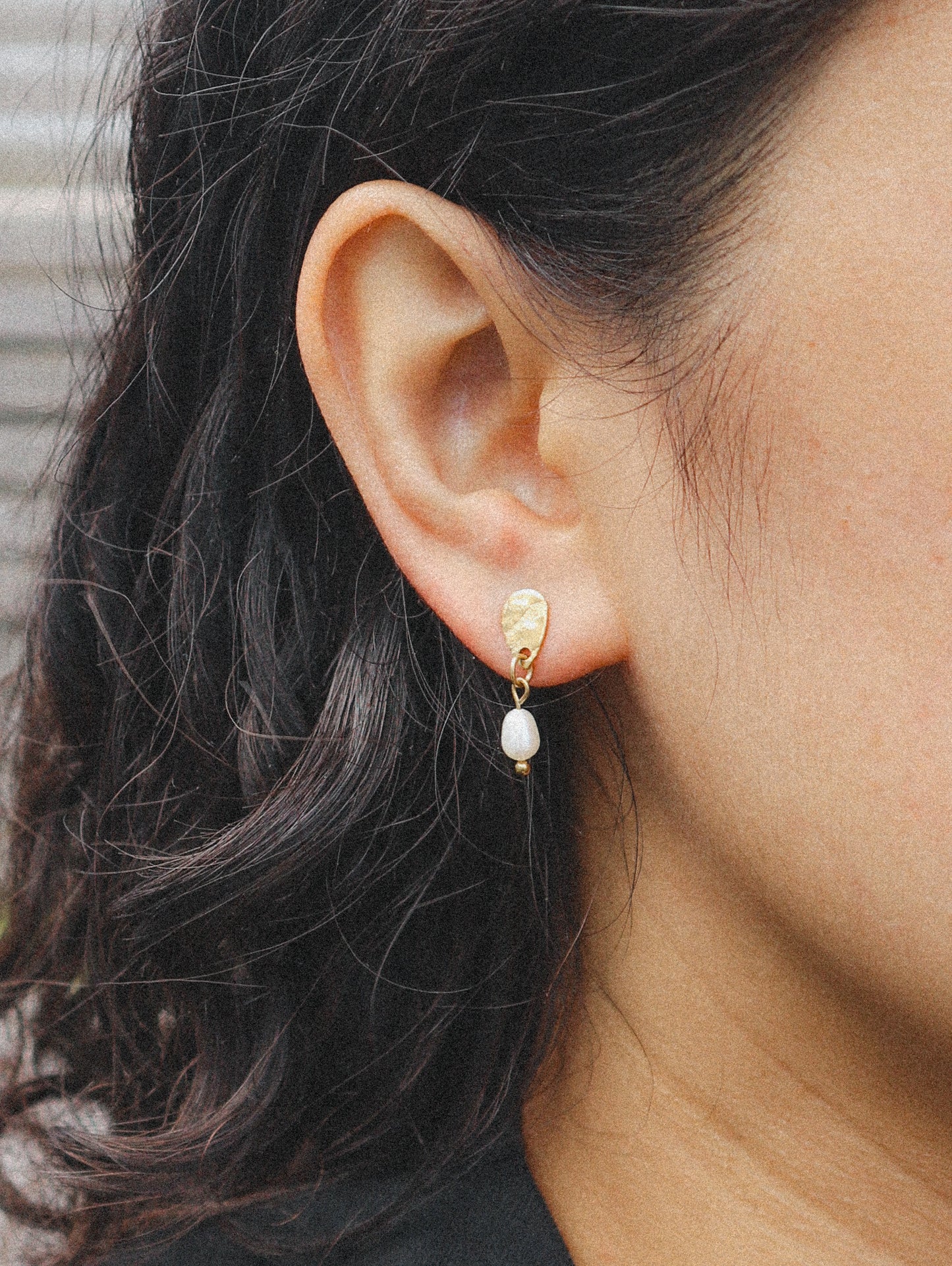 Fresh Water Pearl Gold Stud Earrings