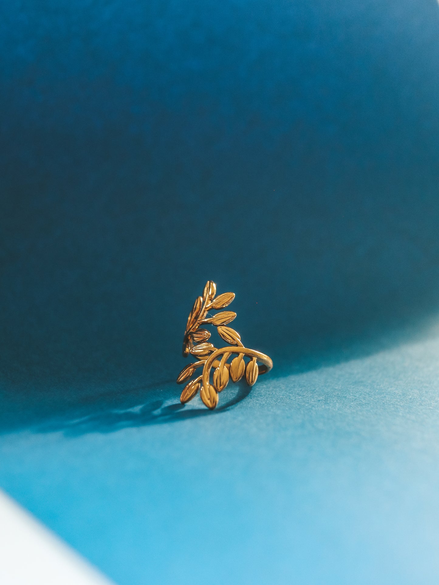 Statement Olive Leaf Gold Ring
