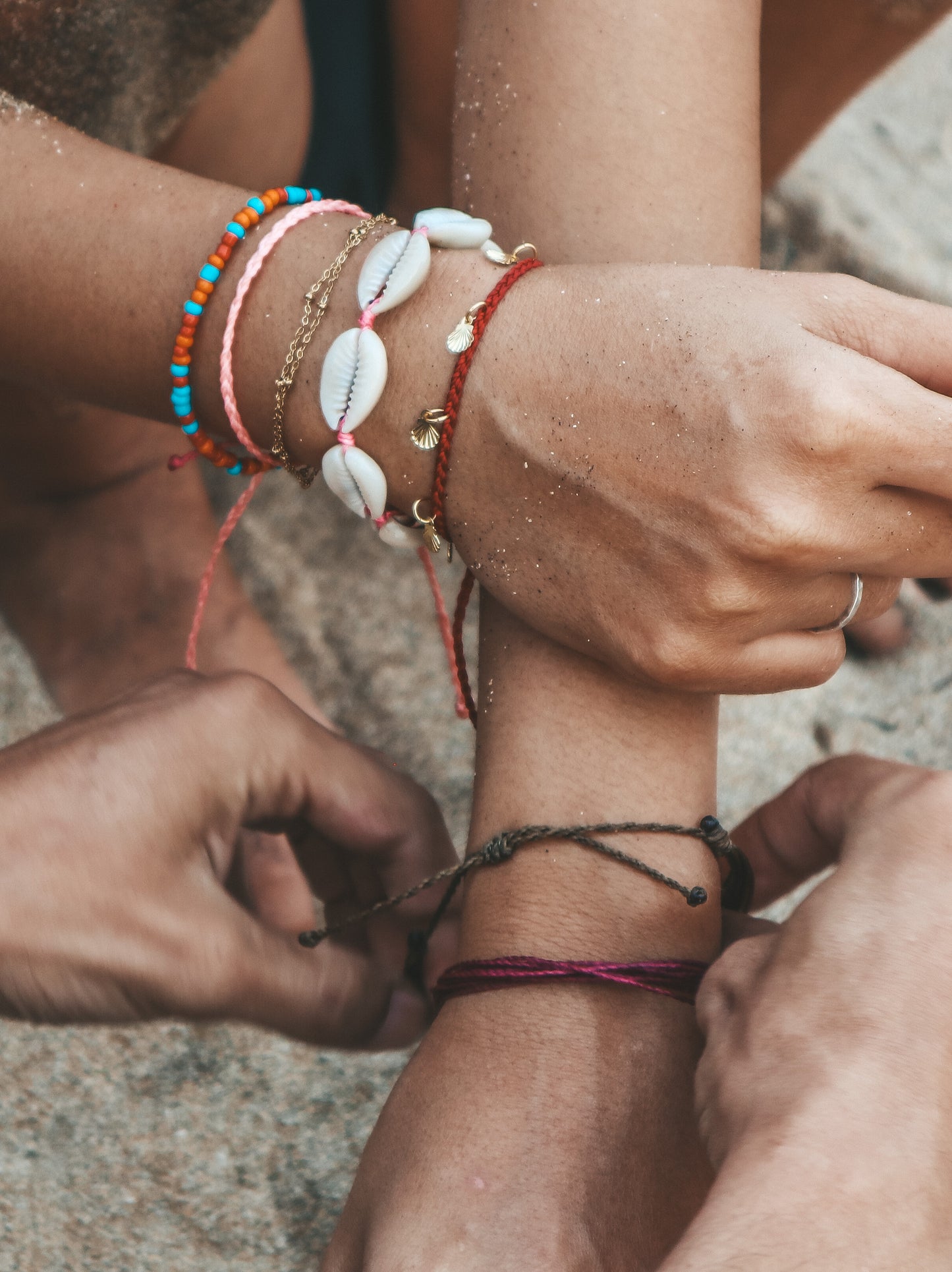 Kerang Cowrie Shell Bracelet