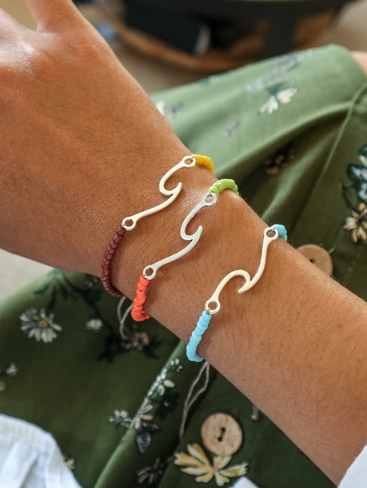 Samudra Wave Charm Bead Bracelet