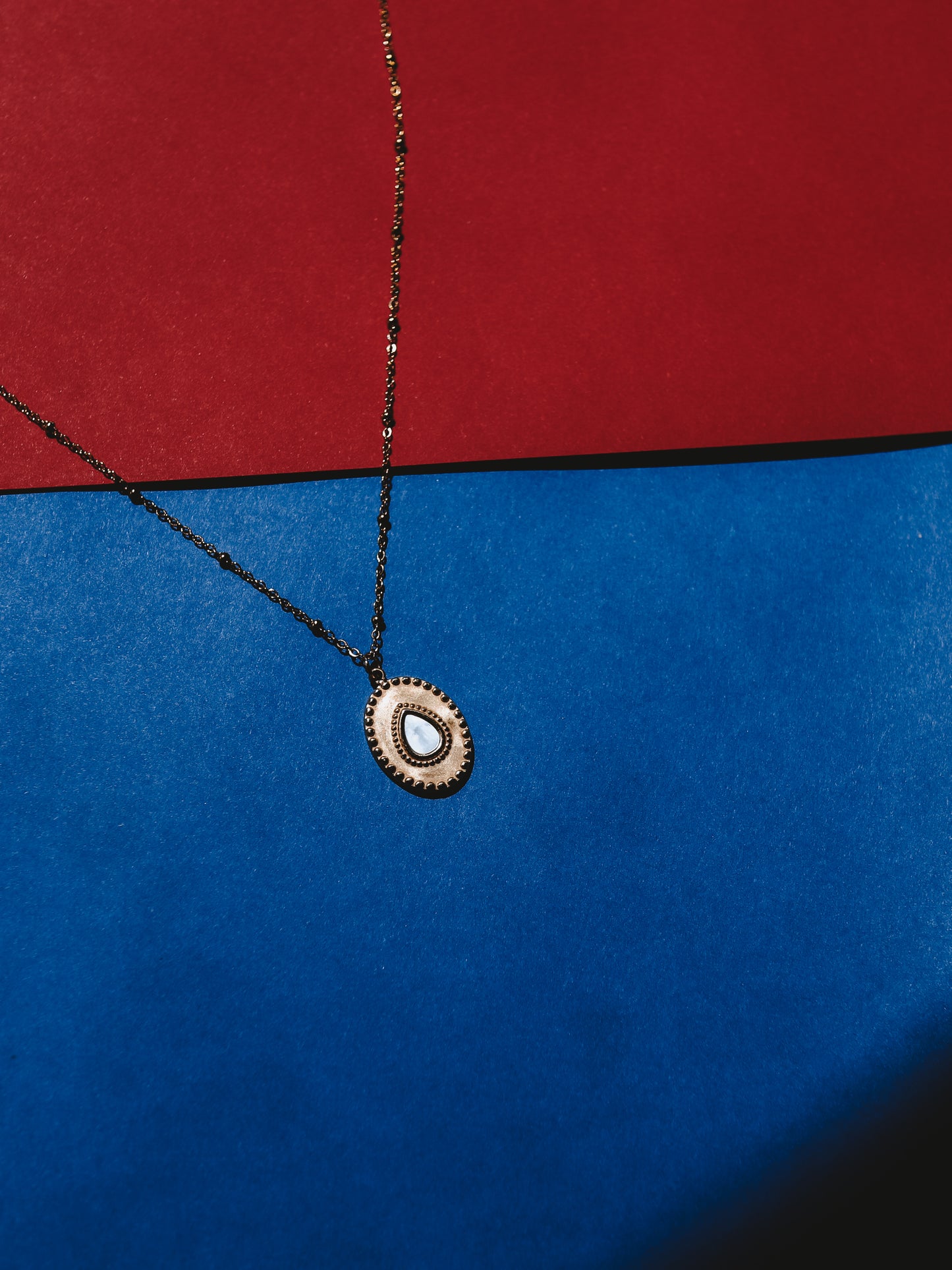 Mother of Pearl Gold Necklace