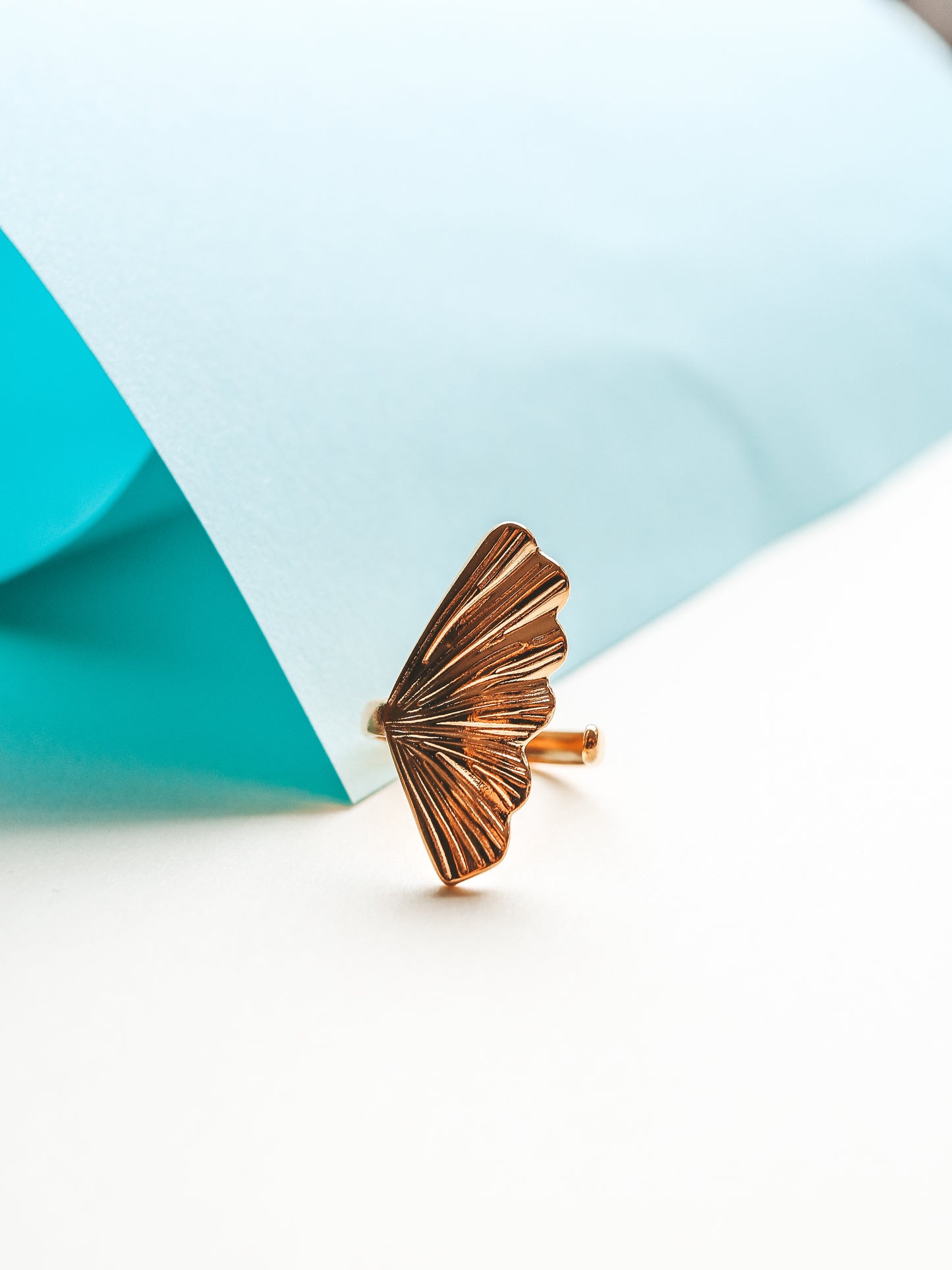 Shell Open Cuff Gold Ring