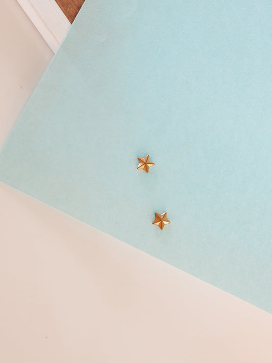Tiny Star Gold Stud Earrings